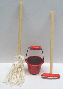 Dollhouse Miniature S/3 Cleaning Set/Red Bucket